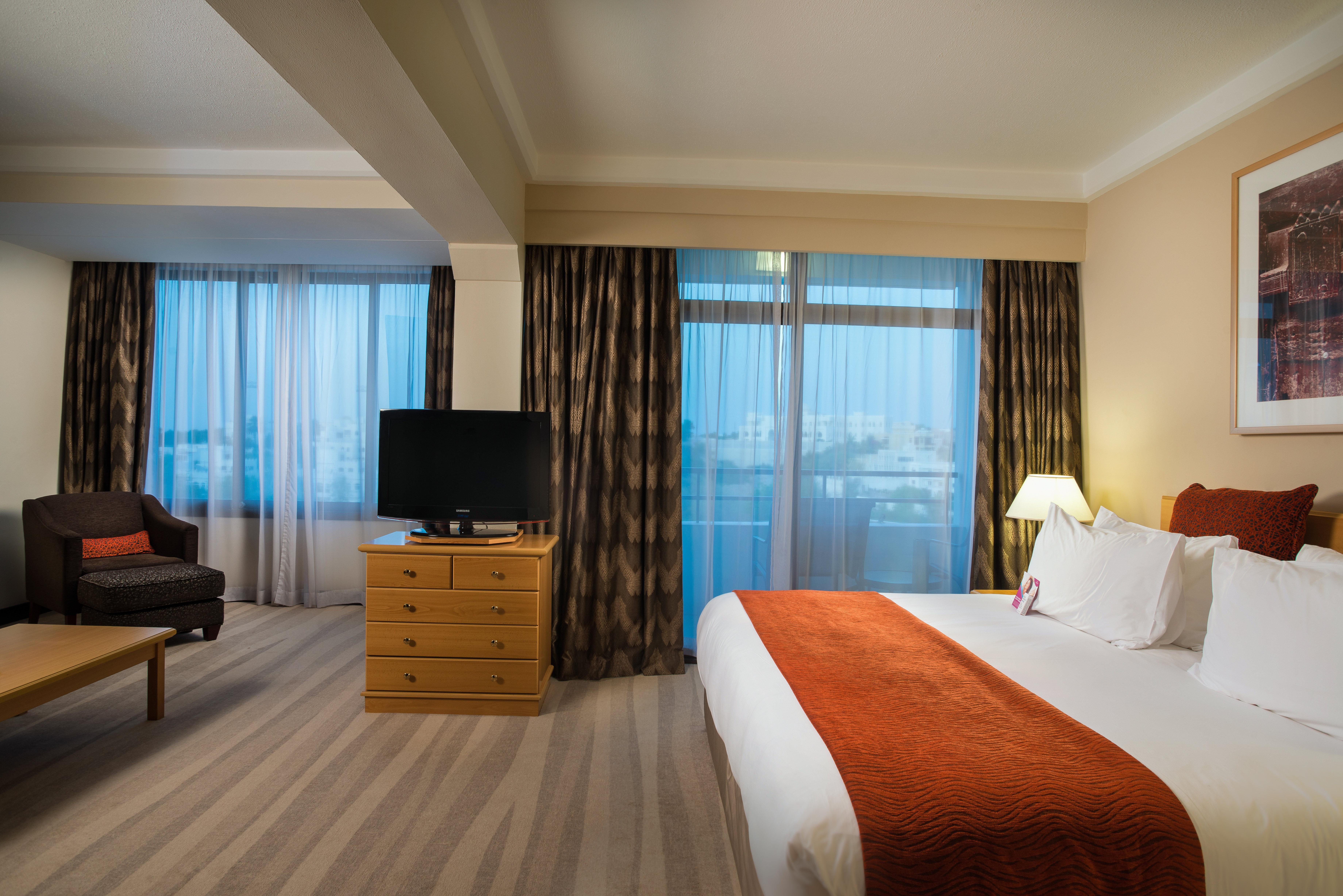 Crowne Plaza By Ihg 4*
